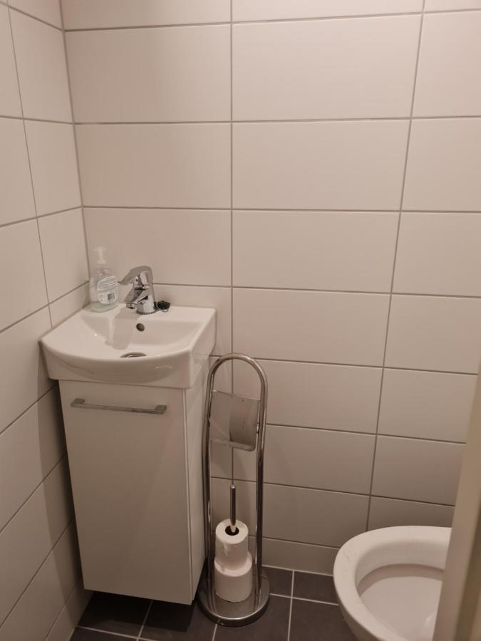 Privat Room In Shared 3 Rooms Apartment Manglerud Осло Экстерьер фото